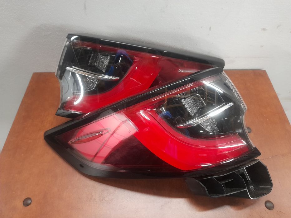 Lampa tylna prawa lewa Corolla e21 Led kombi