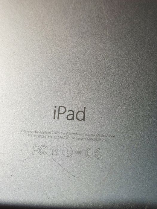 Купи собі iPad Pro A1674 (32 ГБ, Wi-Fi + LTE) вигідно!