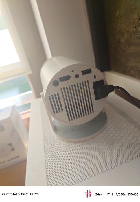 Sprzedam Projektor HY300 PRO