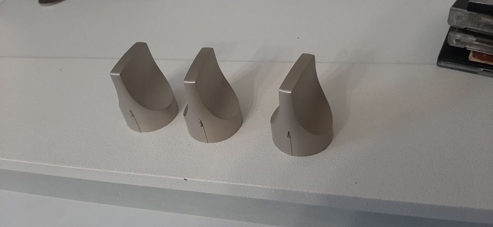 Gałki do wzmacniacza  Luxman L-410