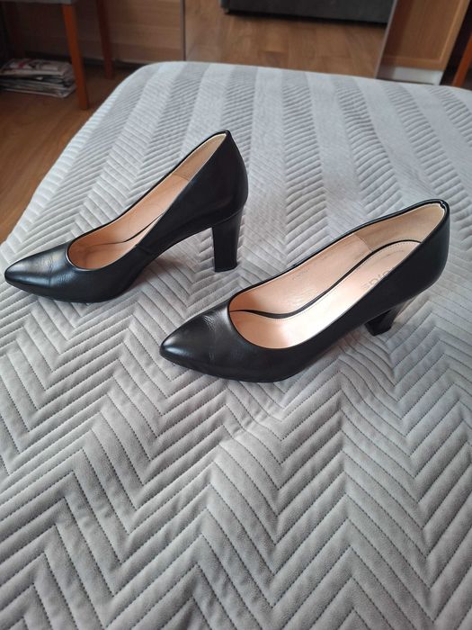 Buty czółenka firmy Wojas rozmiar 39