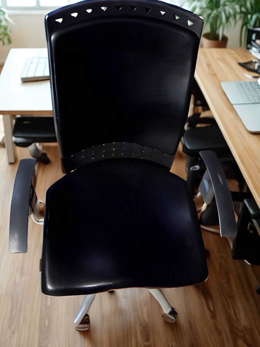 Fotel Obrotowy SITAG Reality