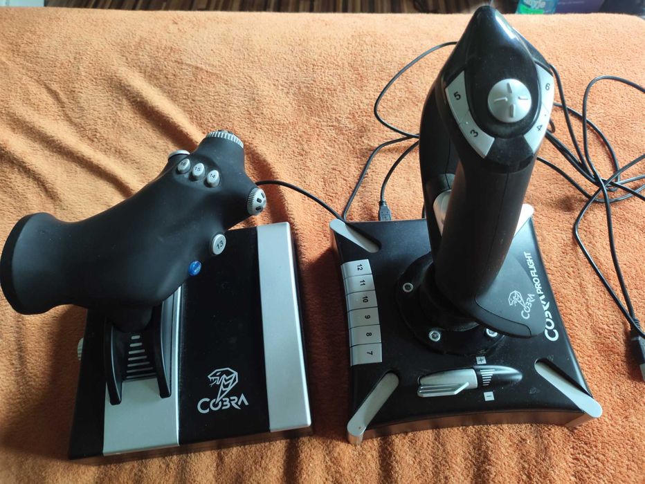 Cobra Flight joystick przepustnica