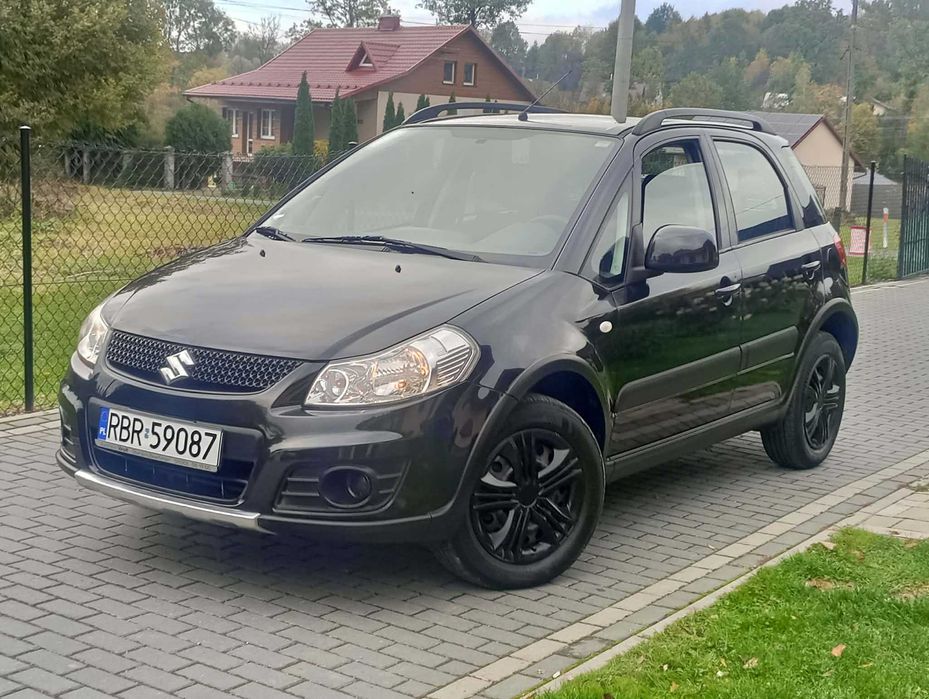 Suzuki  SX-4 lift 1.6 Benz 120 ps 4*4 bardzo ładny kamera navi z  Niemiec