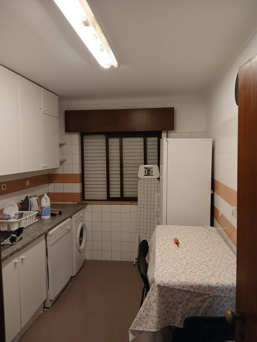 quarto de solteiro 400EUROS