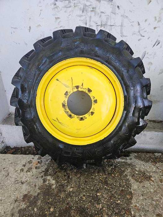 2 Koła uprawowe wąskie 13.6R28, 340/85R28