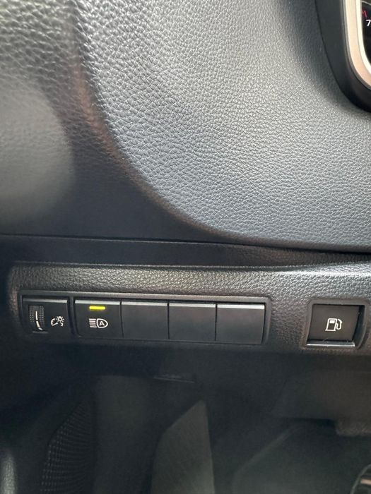 Toyota Corolla e21 , гібрид, 1.8