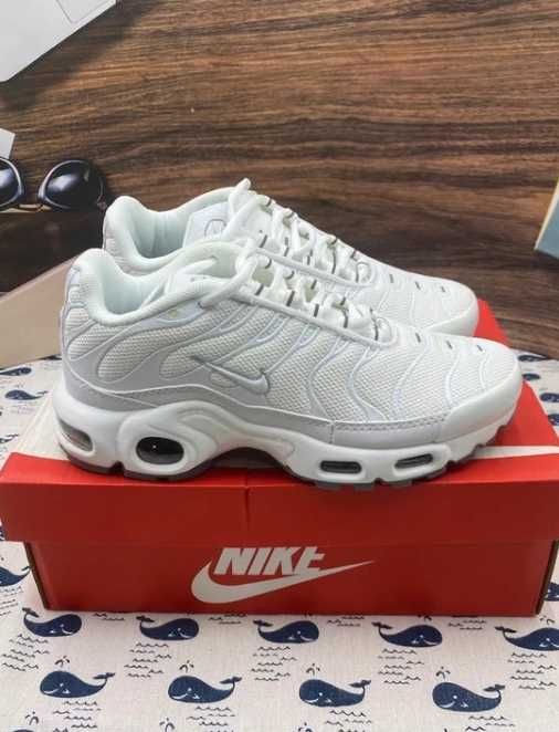 Buty meskie Mokasyny Nike_Air_Max_TN_Plus_Nike_White R. 38
