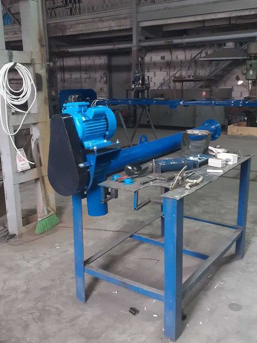 Шнековый погрузчик (конвеєр гвинтовий) шнек, транспортер