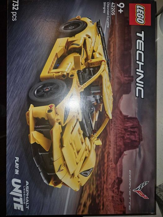 Lego Chevrolet Corvette Stingrey 9+.