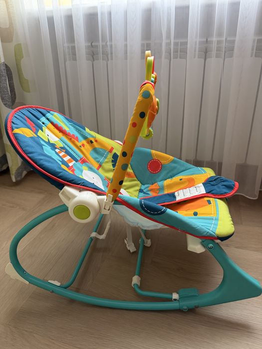 Fisher-Price Дитяче музичне крісло-шезлонг, 3 підвіски
