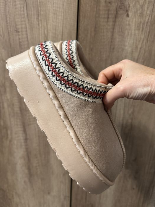 Нові!Уггі,UGG Tazz,розмір 37-38!