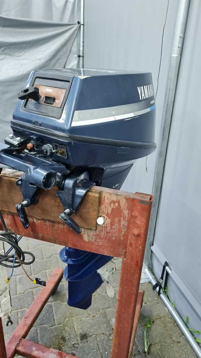 Silnik zaburtowy Yamaha 8 4t stopa S ładowanie manetka