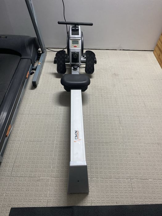 Maquina de remo para reparar elástico