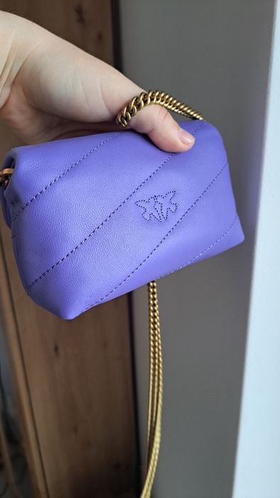 Pinko torebka micro puff fioletowa złoty łańcuch