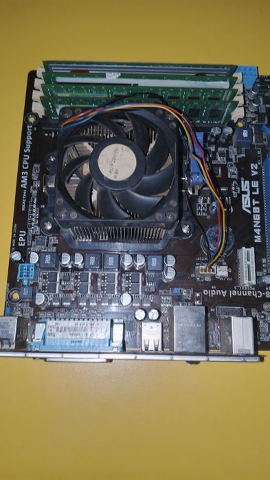 Материнская плата asus am3