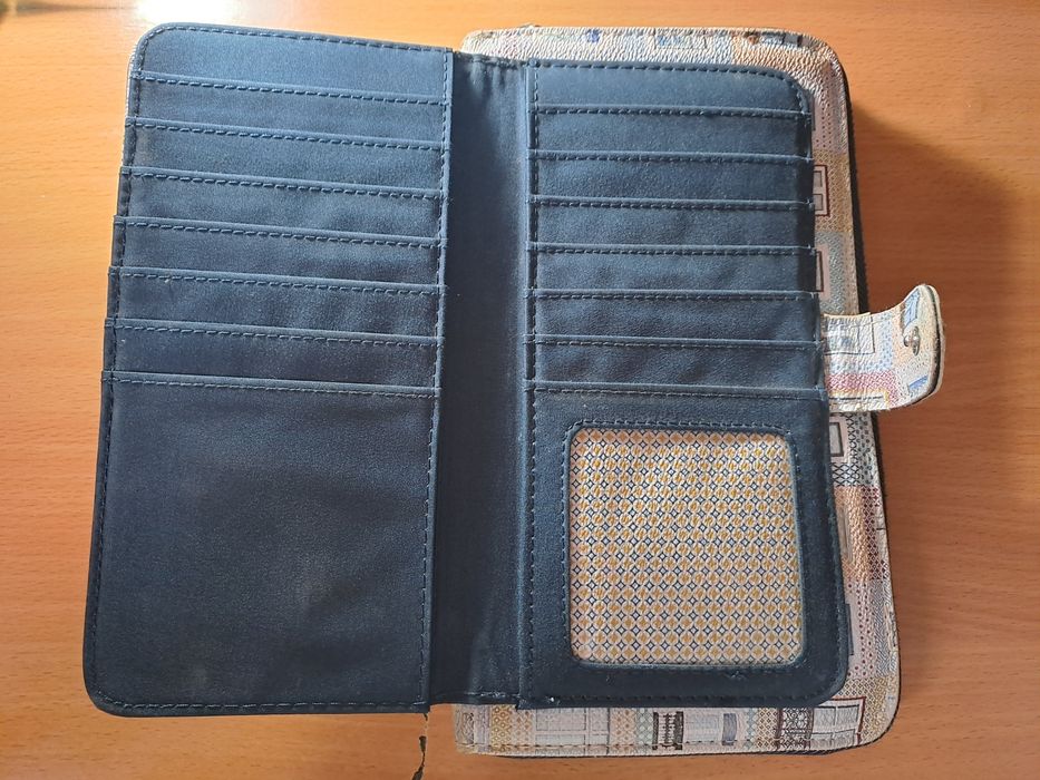Carteira Parfois XL – Dupla Arrumação