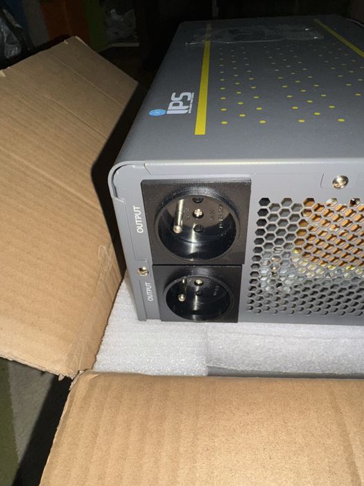Джерело безперебійного живлення IPS SIN 600-WM 600 Вт.