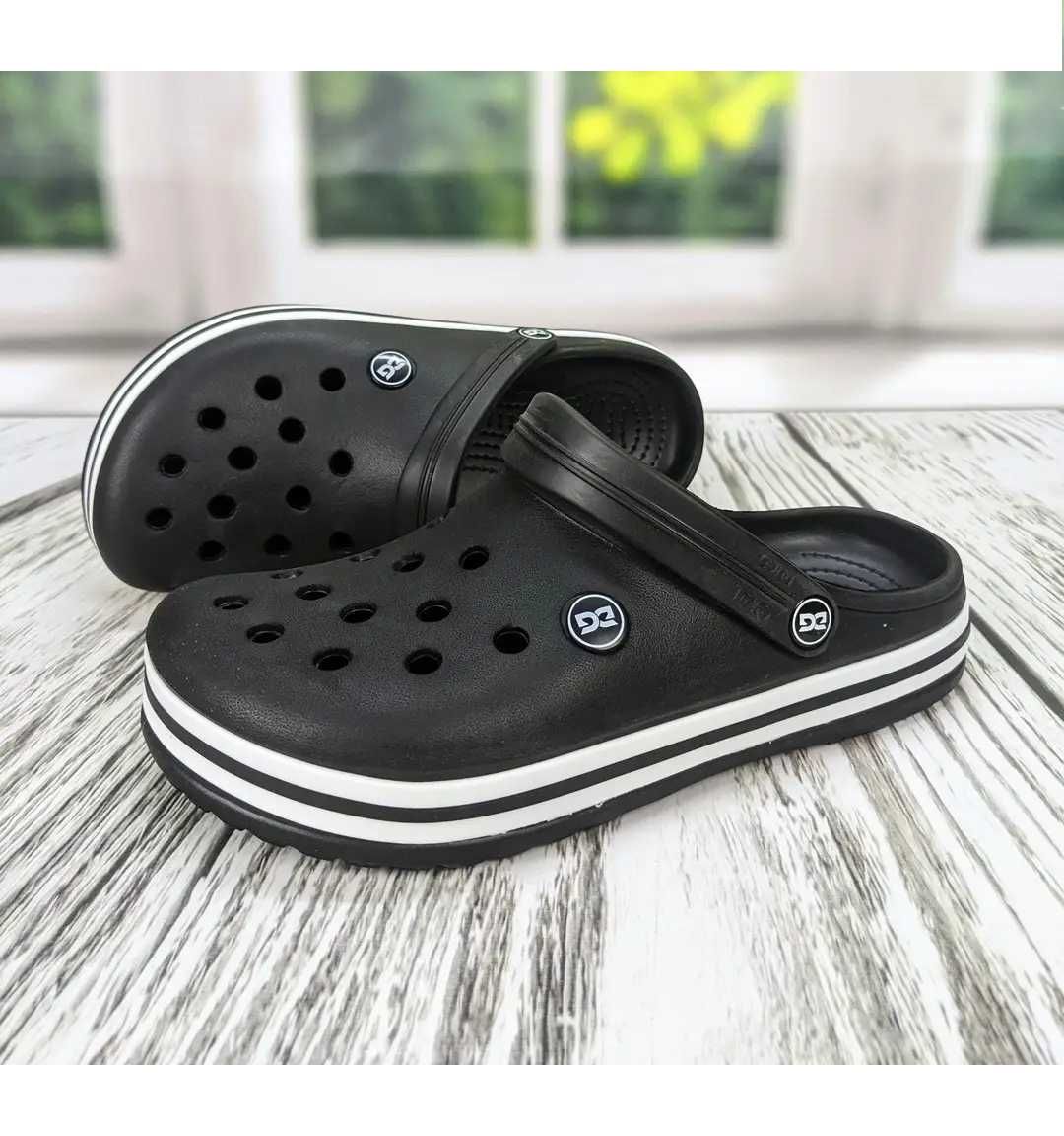 Crocs 2025 chappals online