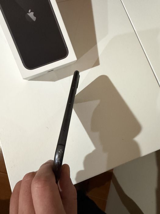 iPhone 11 em otimo estado