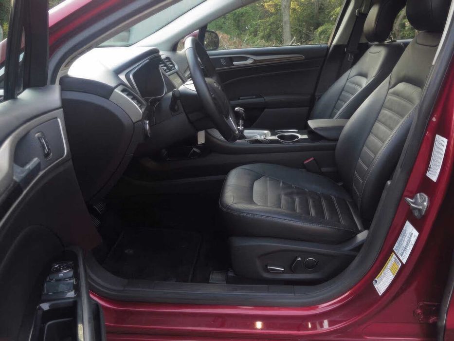 Ford Fusion SE      2013