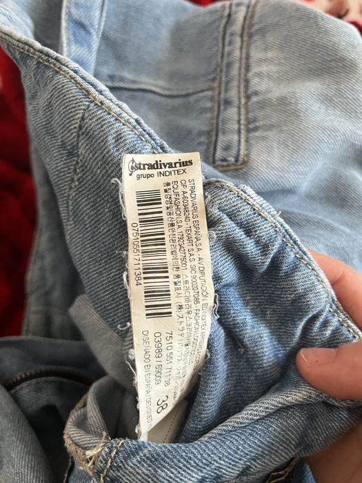 Джинси розмір 38stradivarius