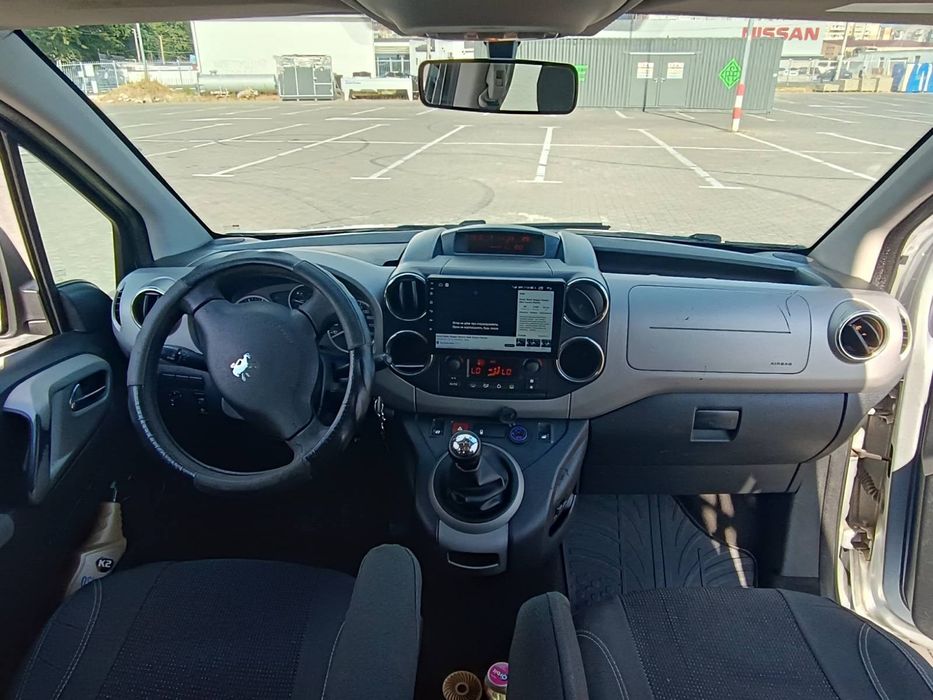 Продам   Пежо партнер 1.6 HDI 2011 р пас.