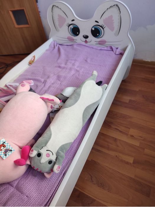 Łóżko 160x80cm z materacem i szufladą