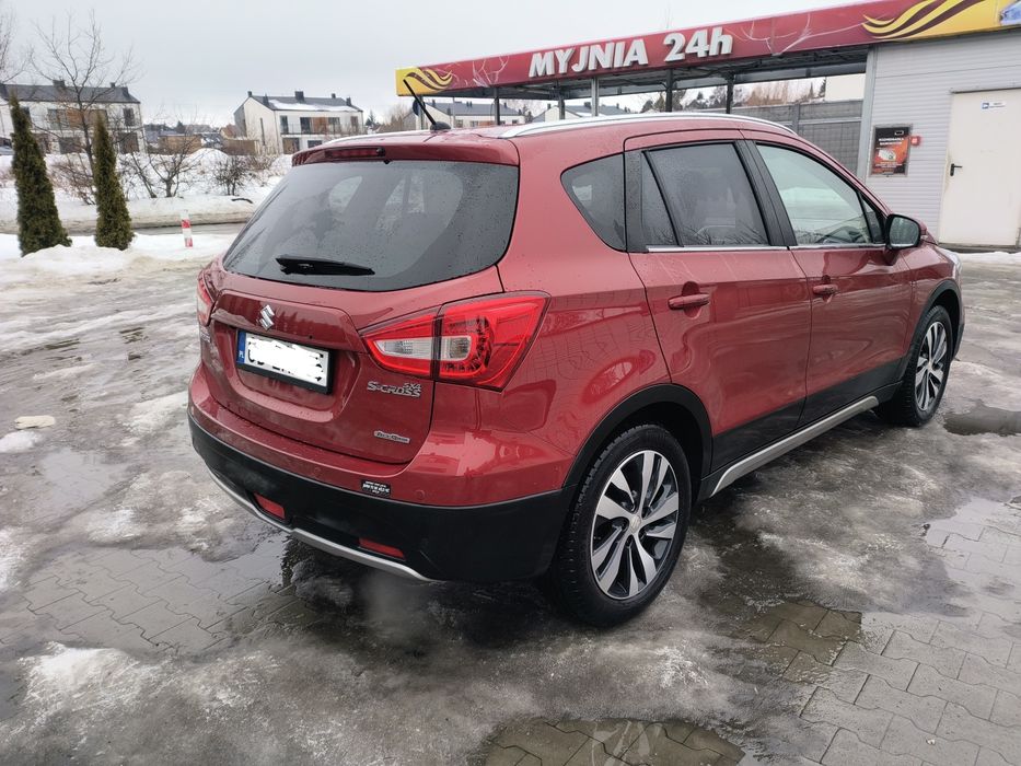 Suzuki SX4 s cross Lift 1.4 T automat 4X4  panorama skóry radar kamera