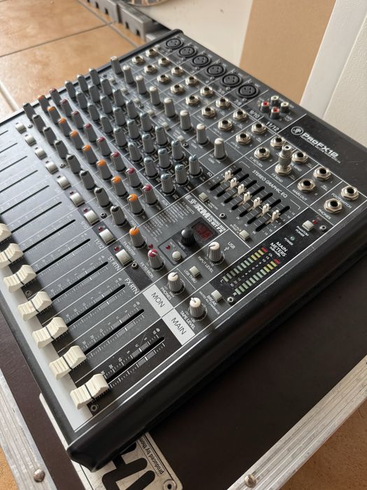 Mesa Mackie Pro FX12