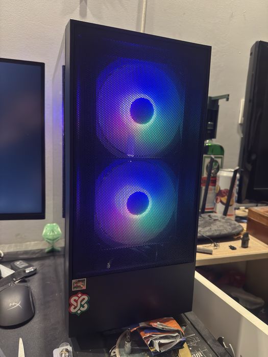 Komputer gamingowy ryzen5 5500 rtx 5070 32gb ram