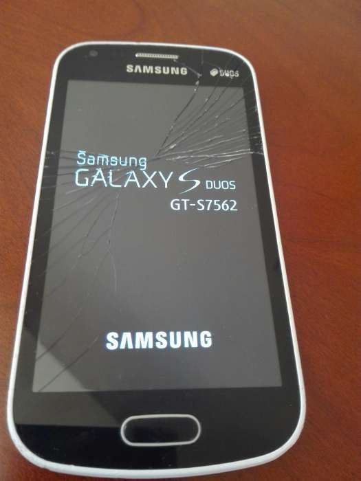 Samsung S Duos GT-S7562 Touch estalado