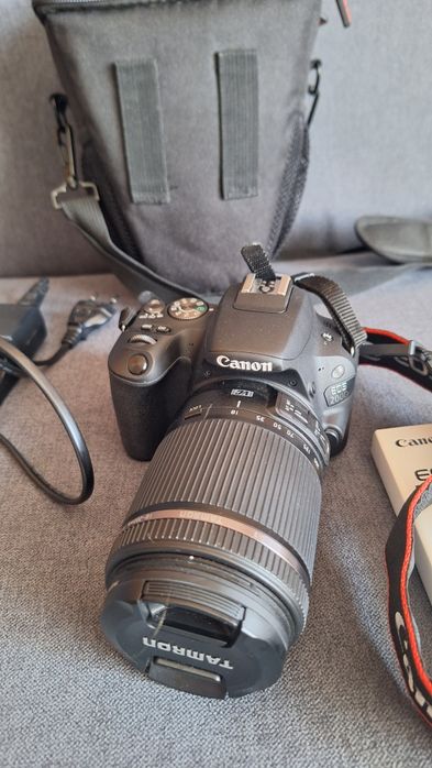 Canon EOS 200D lustrzanka, stan bdb