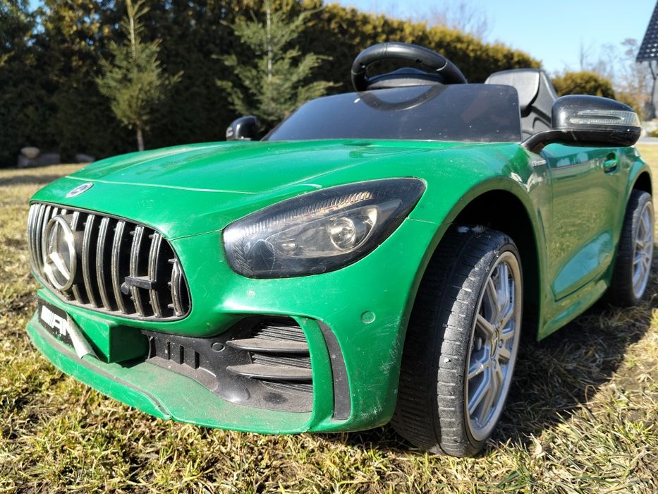 Samochód na akumulator Mercedes auto