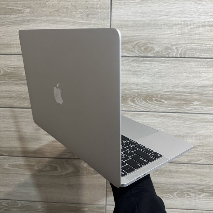 MacBook Pro 13 M2 2022 рік