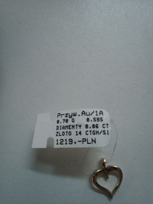 Złota zawieszka serce z prawdziwymi diamentami