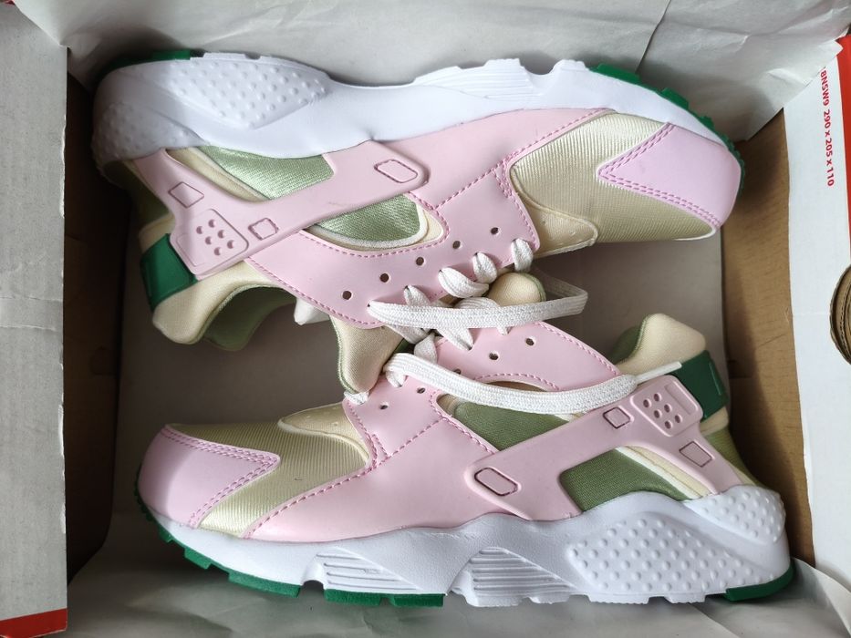 Nowe Nike Huarache Run SE GS rozmiar 38