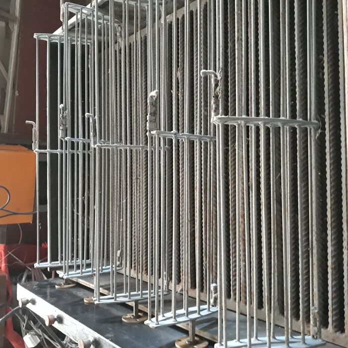 Grelhador com rotacao automatica