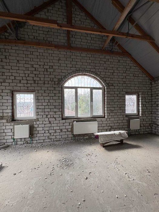 Продам большой дом в живописном месте Обуховка Кировское