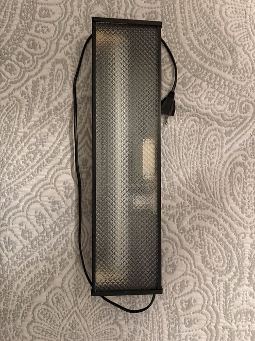 Calha de iluminação para aquário com tampa difusora