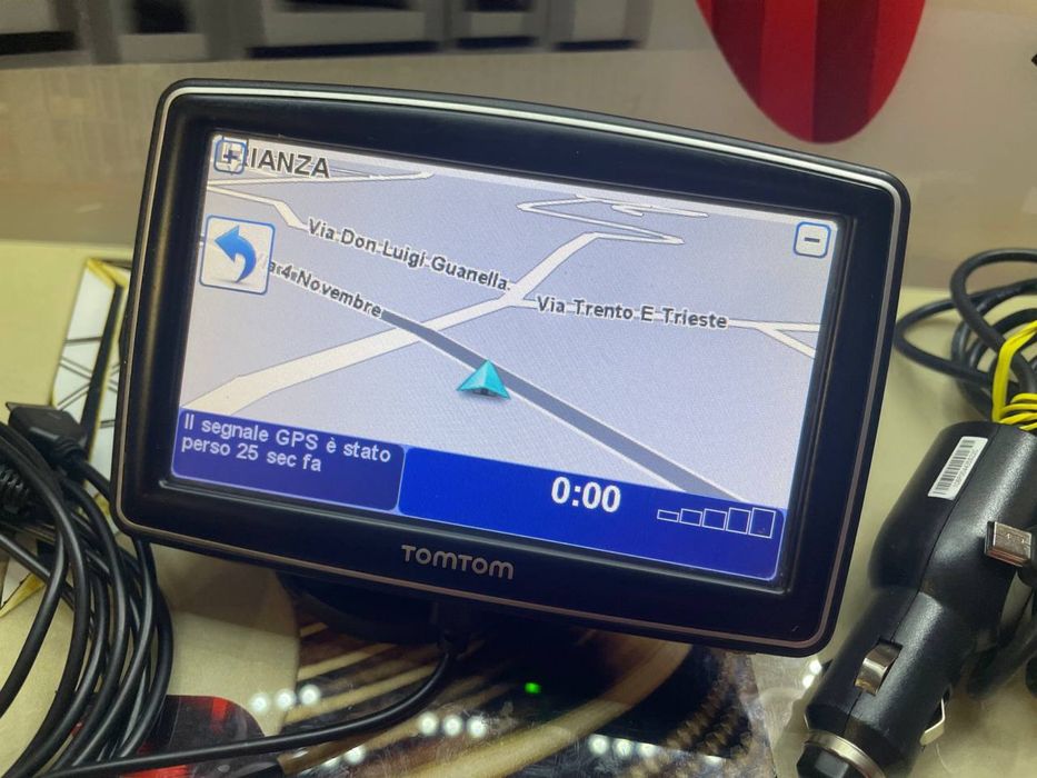 Навігатор Tomtom XXL Canada 310