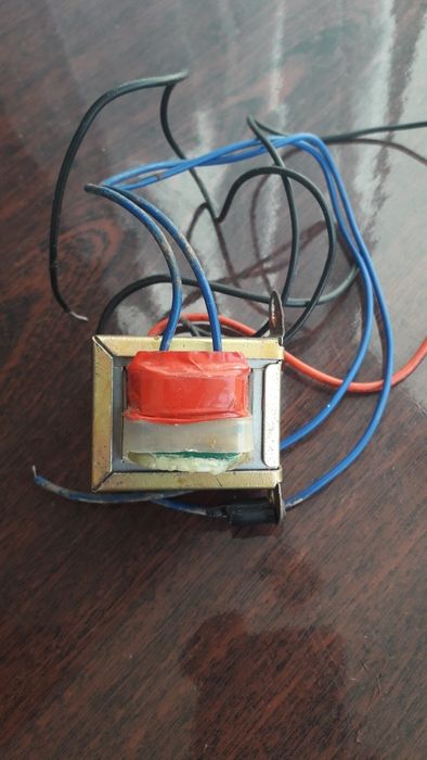 Трансформатор////