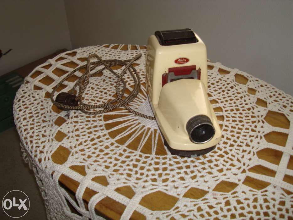 Projector de slides muito antigo