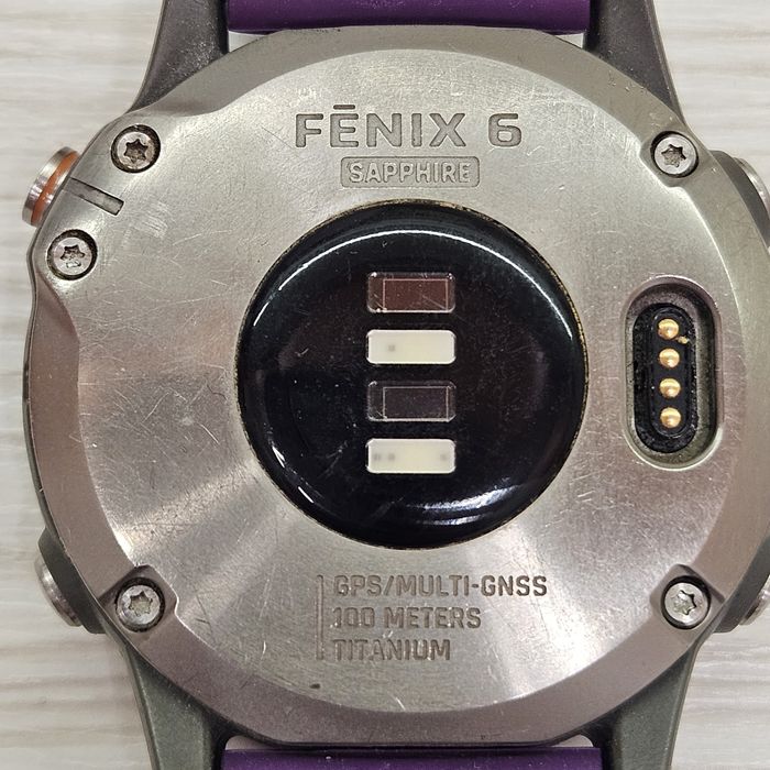 Garmin fenix 6 sapphire.