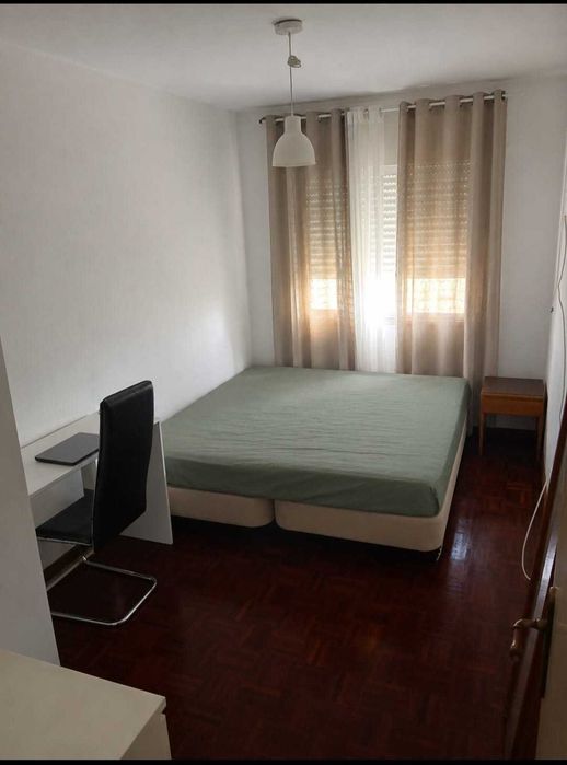 Aluga-se quarto em Santo António dos Cavaleiros