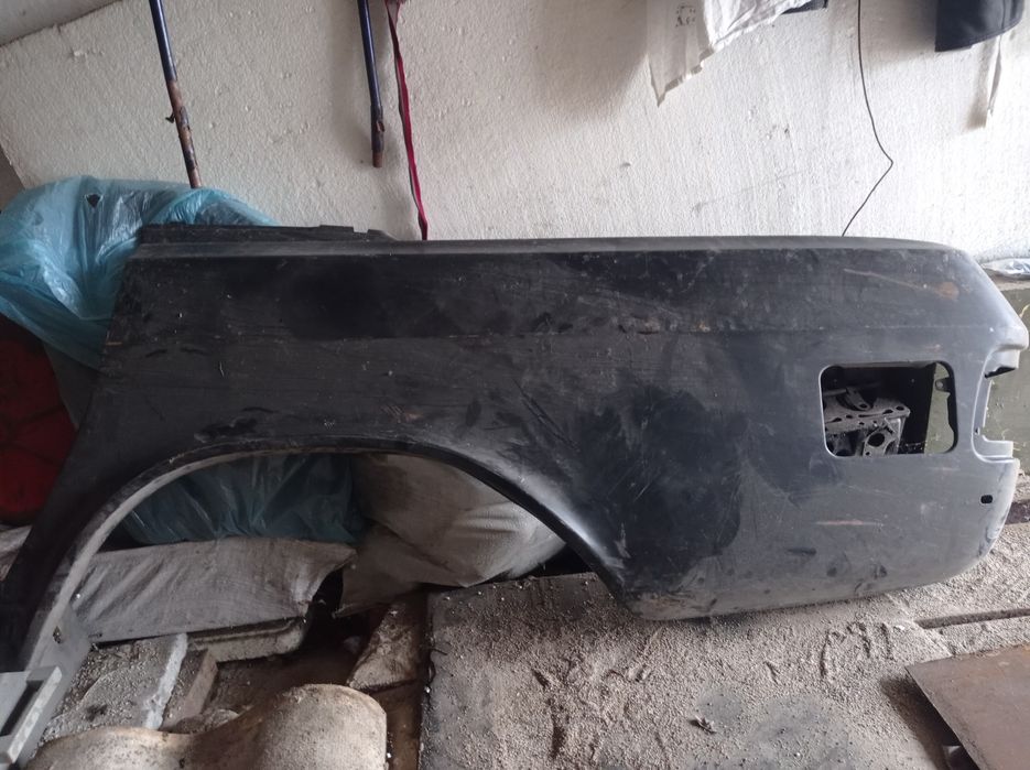 Крыло заднее Волга