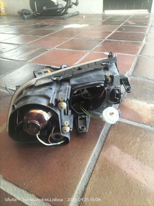 Farol VW Passat 2001 xenon para peças