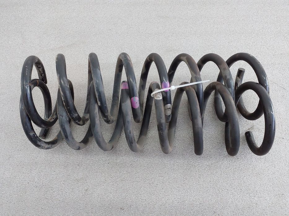 Mola de suspensão trás direita FORD C-Max II (DXA/CB7, DXA/CEU)