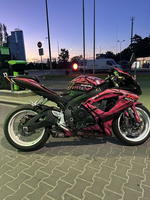 Продам мотоцикл Suzuki gsx-r 600