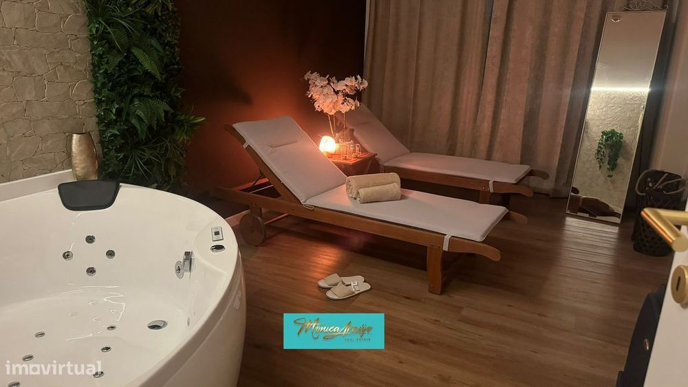 Trespasse elegantemente remodelado para SPA/ Estética, em Cascais.